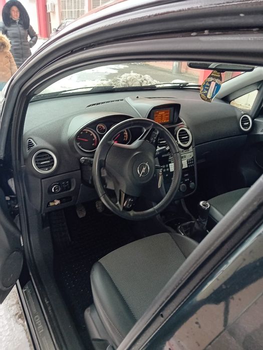 Opel CORSA D 2011