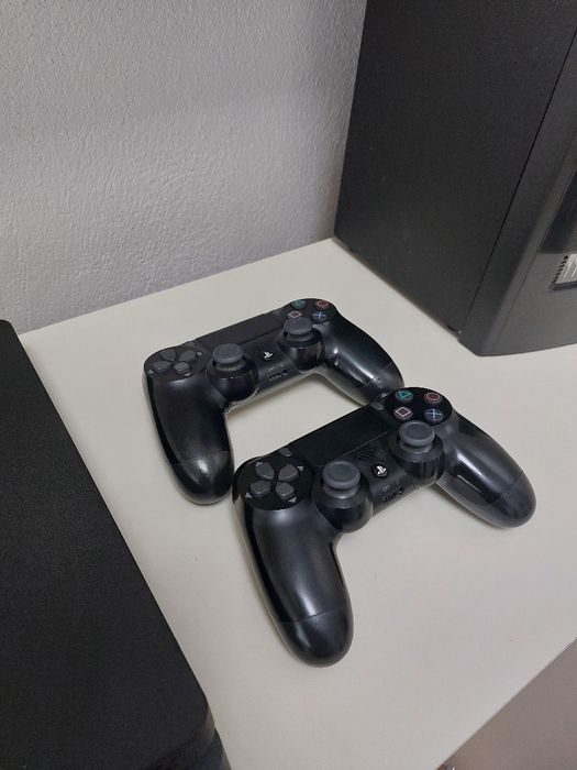 PlayStation 4 Slim Black 1TB
