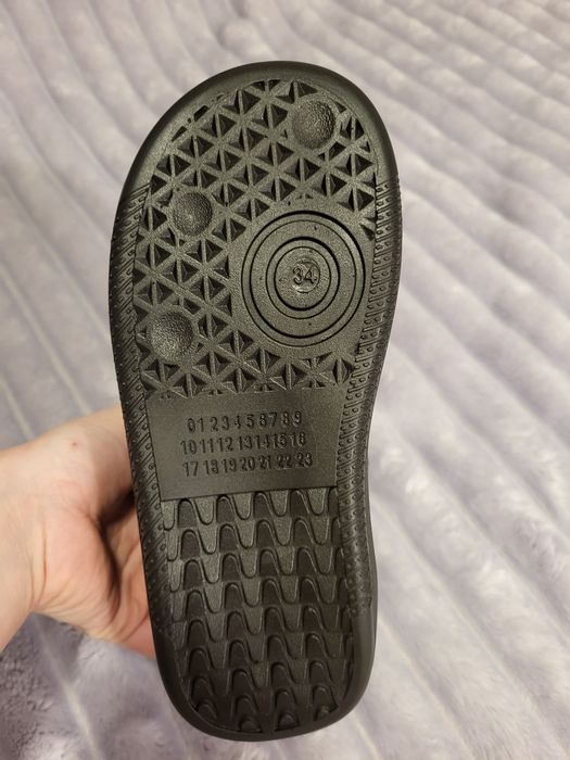 Продам детские сапоги