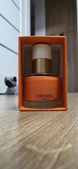 Lac unghi marca HERMES