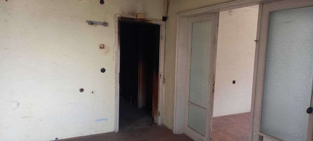 Продавам тристаен апартамент, идеален център - 90кв.м.