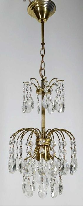 Кристален полилей полюлей