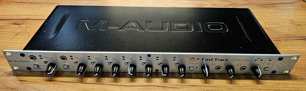 M-Audio Fast Track Ultra 8R