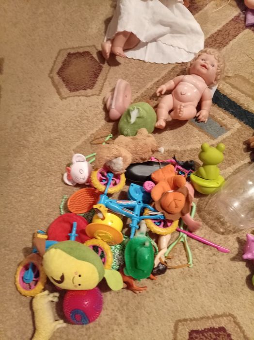 Отдам детские игрушки