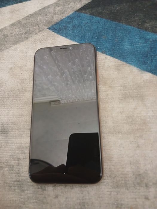 Iphone xs продам