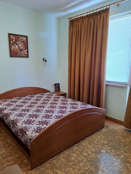 Продава се апартамент, 120 кв.м с три спални