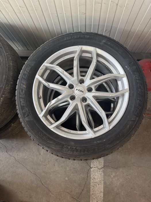 Джанти 19 цола Rial