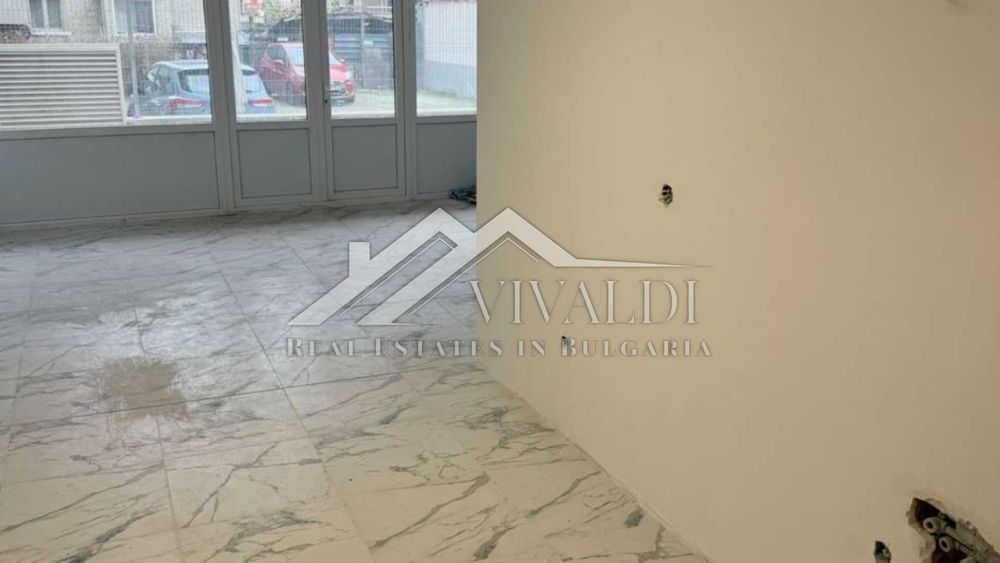 Продава се Офис в Варна, Център - 123 кв.м за 1204 €/кв.м - Снимка #4