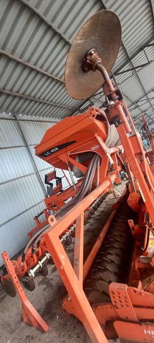 Semanatoare Kuhn Venta LC 402