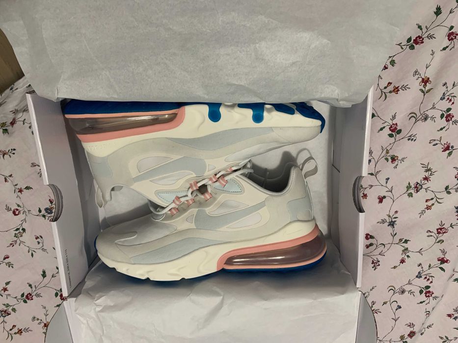 Adidasi Nike 270 React A04971-100, marimea 42 (26,5 cm)