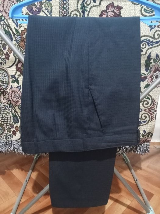 Продаётся мужской костюм