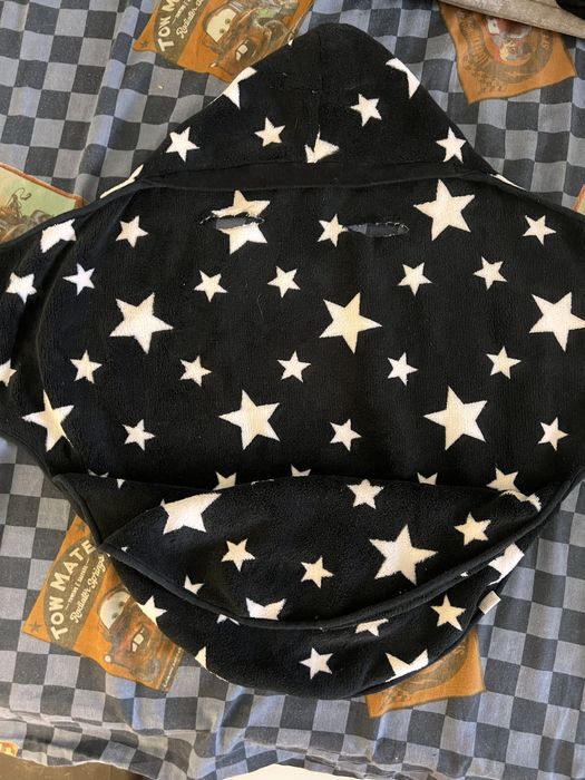 Подложка за бебешко столче/ кошче за кола