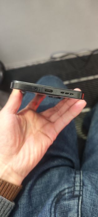 Redmi 13C.  Juda arzon