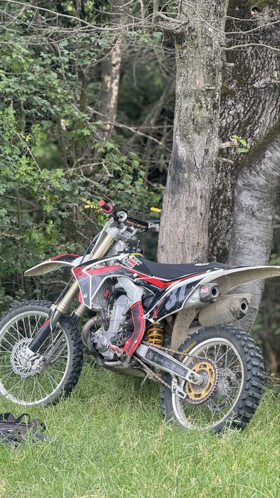Vand/schimb Honda CRF 450R  - ingrijit si bine echipat