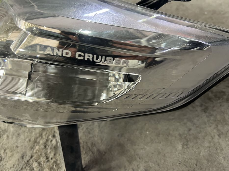 Продам фары на прадо 150