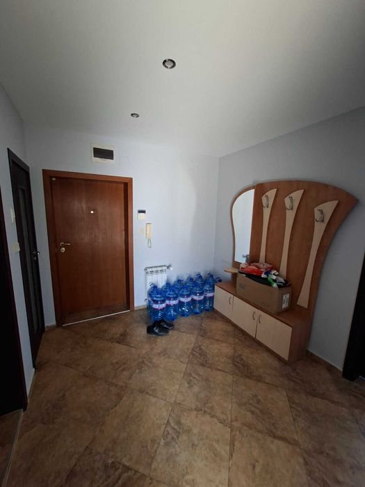 Дава се под наем Тристаен апартамент в Варна, Център - 100 кв.м за 1196.97 € - Снимка #7