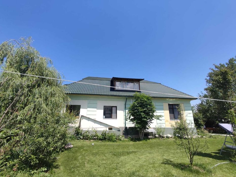 Продам дом 600 кв.м. пос. Райымбек