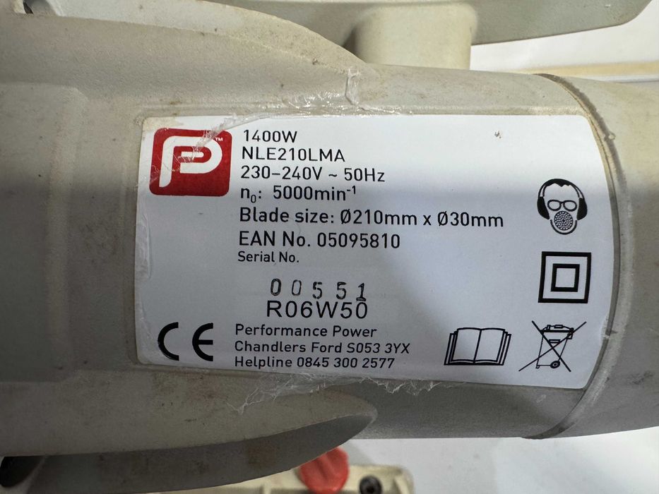 Циркуляр пендула - Pro 1400 W / 210мм