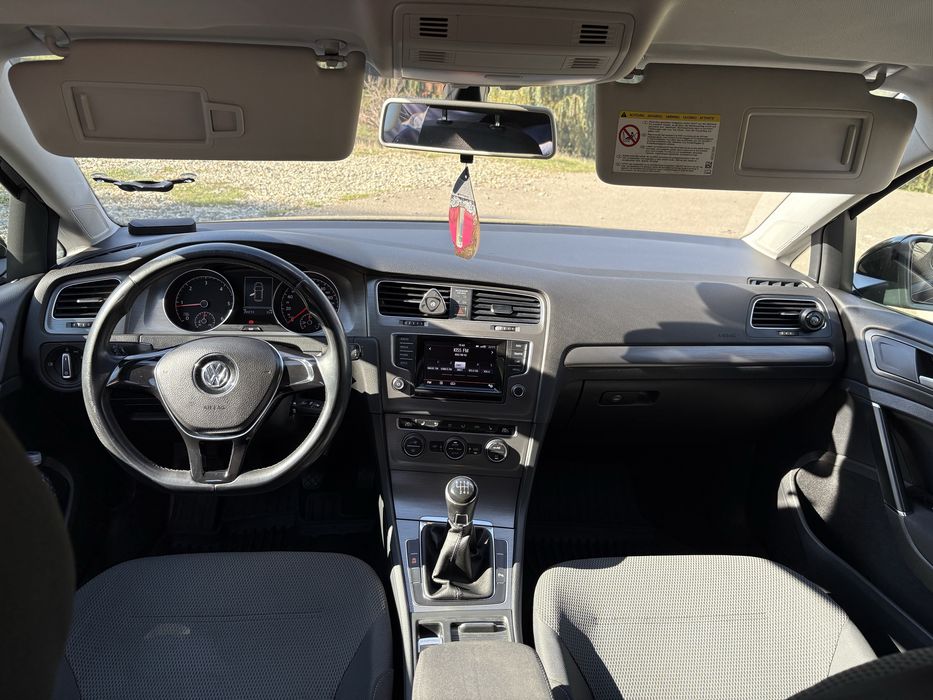 VÂND VOLKSWAGEN GOLF 7 – 2.0 TDI, 150 CP – 2014