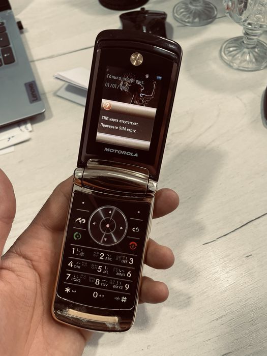 MOTOROLA GSM xolati yaxshi, Orgnal Oparat.