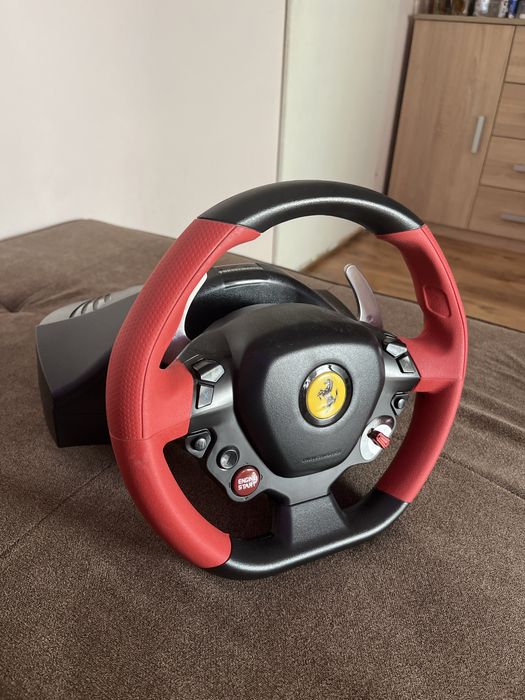 Волан и педали Thrustmaster Ferrari 458