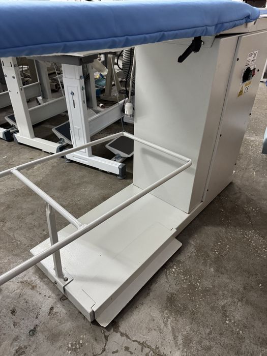 Masa de calcat industriala COMEL