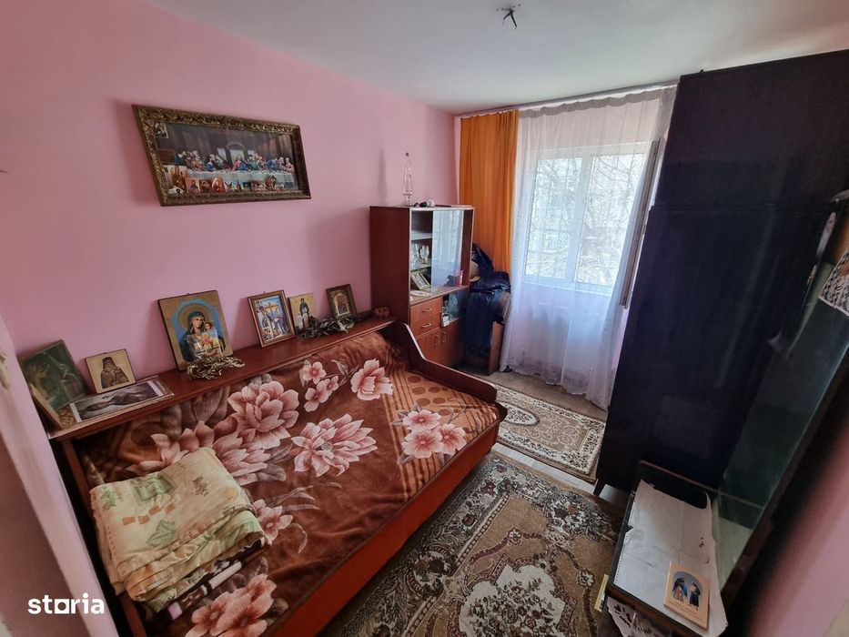 KM 4-5 PIATA-apartament 3 camere cu gaze