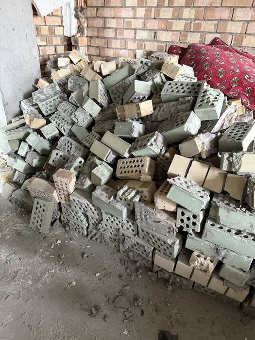 Кирпичи вторичный, жонный