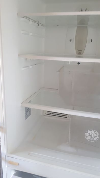 Холдильник LG двухкамерный