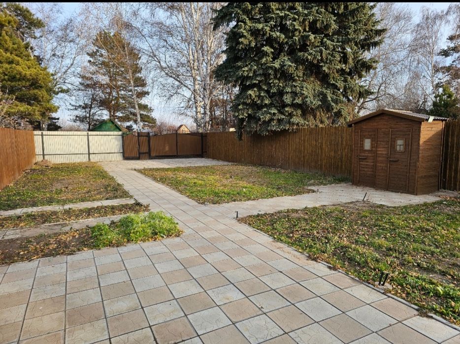 Дача на берегу Ишима