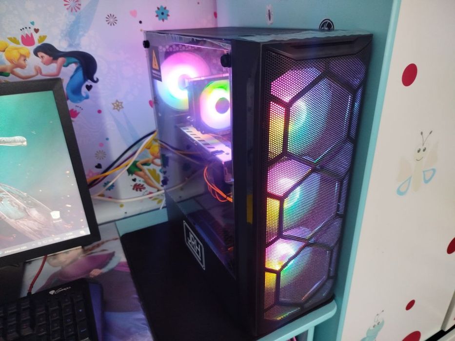 Геймърски Компютър 12/24 ядра/ 16GB DDR4/ Radeon RX 580 8G