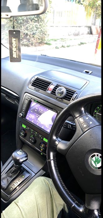 Skoda Octavia  2.0 140коня