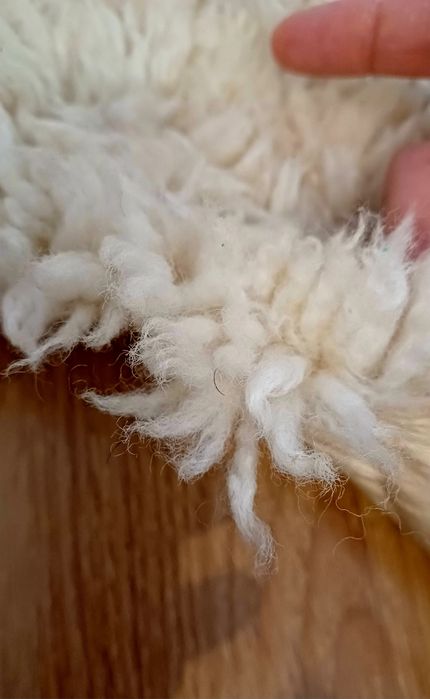 Covoras din blanita naturala de oaie