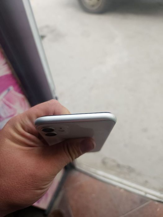 Iphone 11 ideal holatda