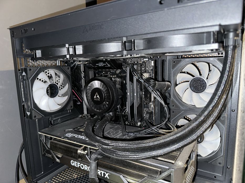 PC Gaming / Workstation High-End – Ryzen 9 7950X3D + RTX 4080
