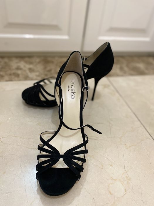 Продам обувь