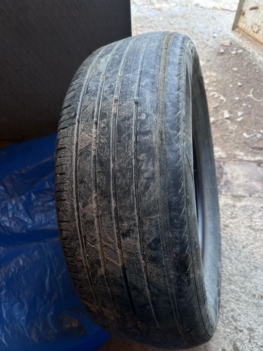 Продам шины летние 235/65R18