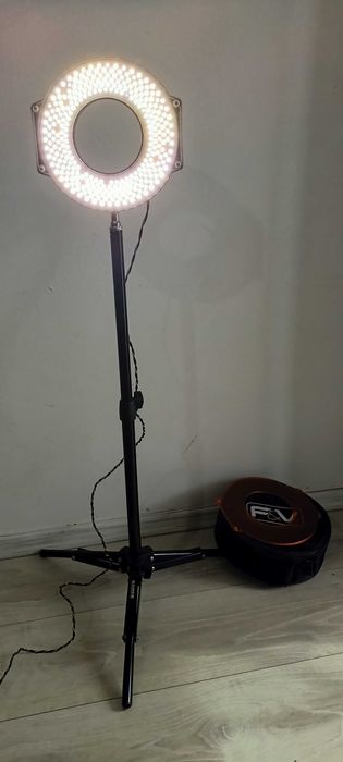 Lumină inelară F&V R300 Lumic Daylight LED Ring Light