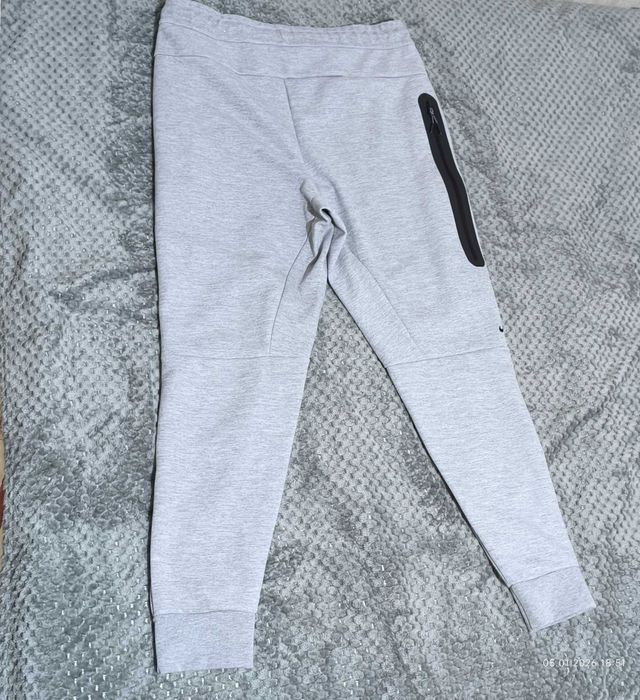 Оригинален Nike Sportswear Tech Nike Grey Sweatpants Joggers Nike