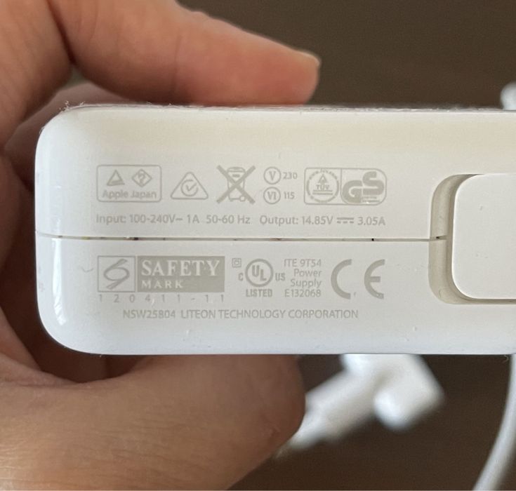 Зарядка для ноутбука Macbook Air