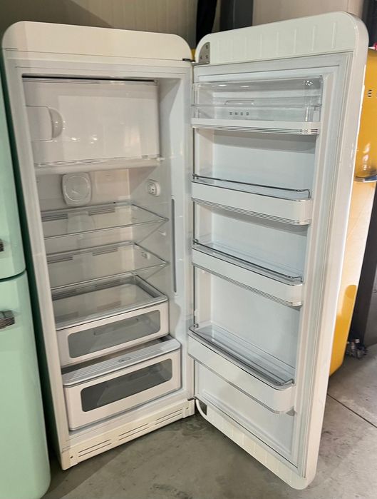 Хладилници SMEG .