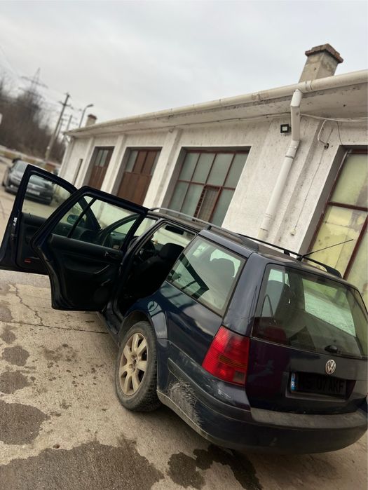 De vanzare vw golf 4