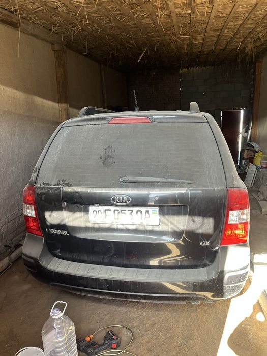 Kia Carnival 2006 — 7