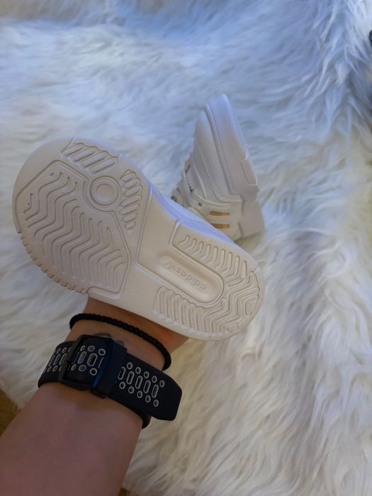 Кец Adidas 19 размер