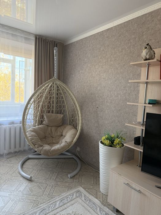 Продам кресло кокон для гостиной