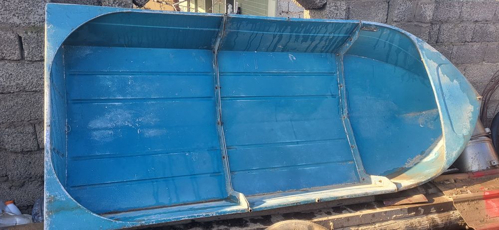 Лодка новая разборная.