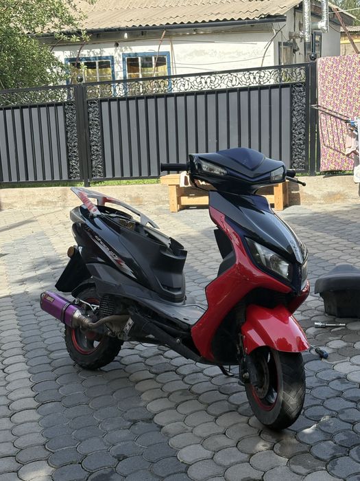 Продам м8 лия с оригинальными документами
