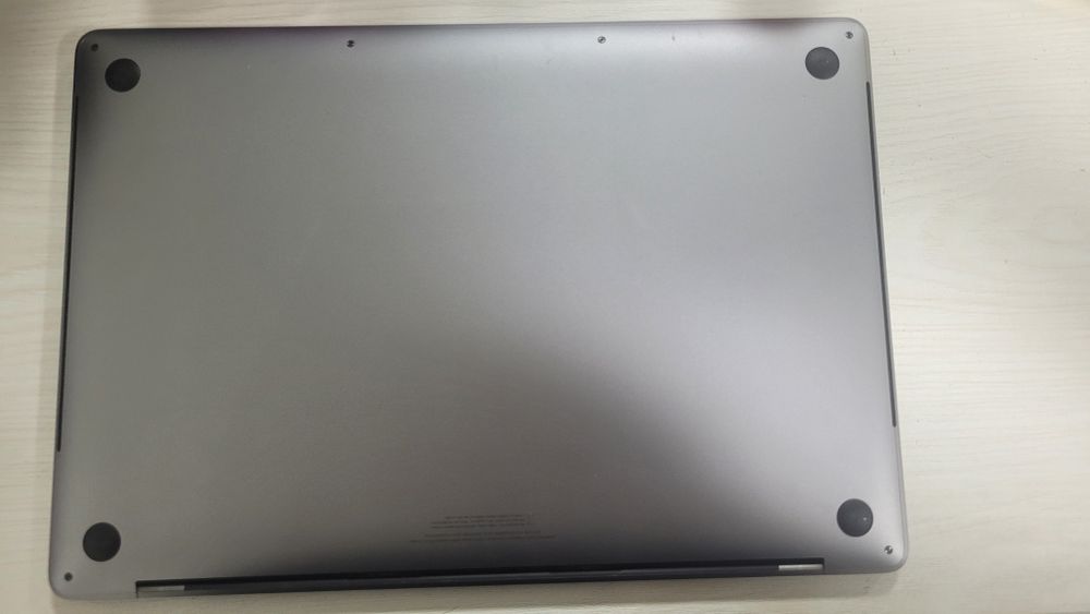 Macbook pro 16-inch