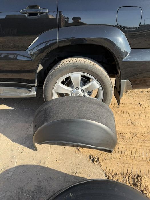 Задние подкрылки без шумки Toyota Prado 120