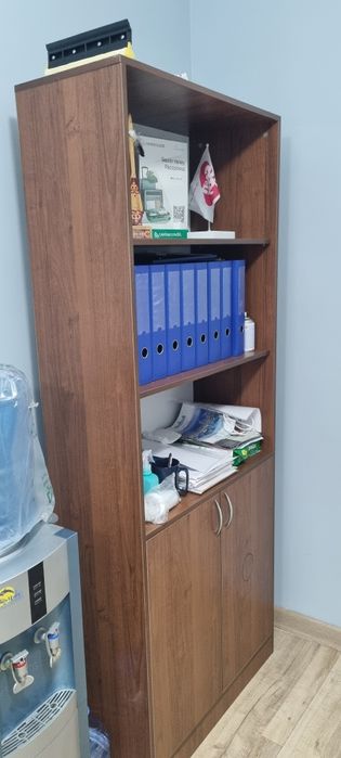 Продам шкаф, стол, принтер, кресла, кулер б/у